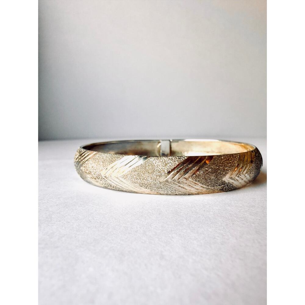 Vintage Sterling Silver Sand Blasted Bangle Bracelet Chevron 925 - Picture 4 of 11